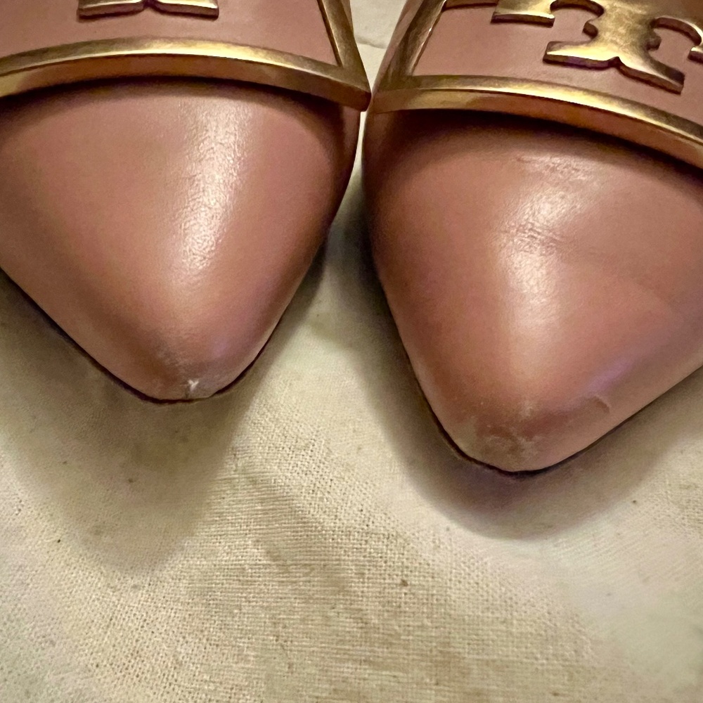 Tory Burch Gigi Pointed Toe Pink Leather Flats - Picture 4 of 8